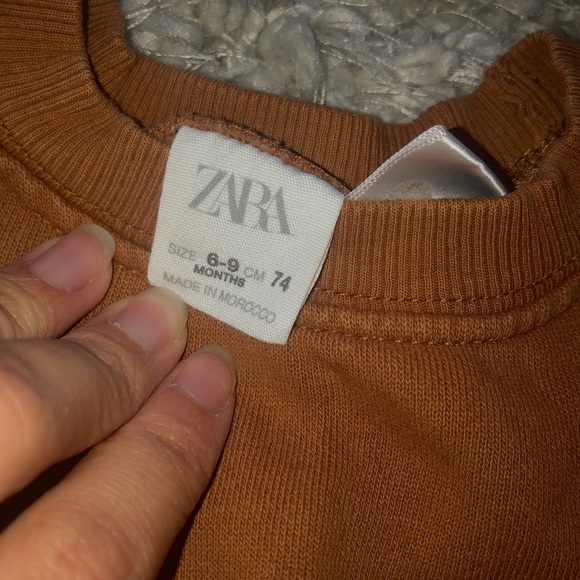 Baby Zara Rust Sweater - Picture 2 of 3